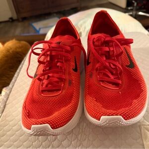 Nike Men's Red Athletic Running Shoes
